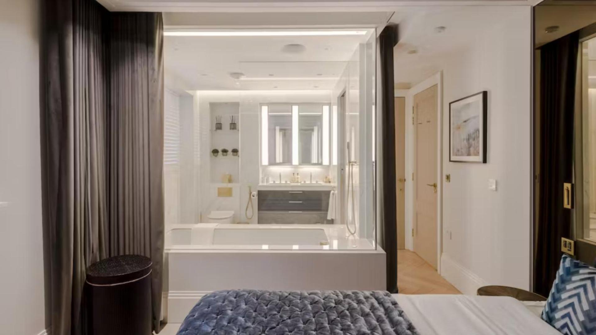 Lincoln Luxe Holiday home
